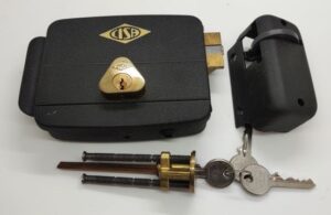 CISA Cisa Elec Rim Auto D/Latch Cylinder & Cyl RH Bk (EACH)